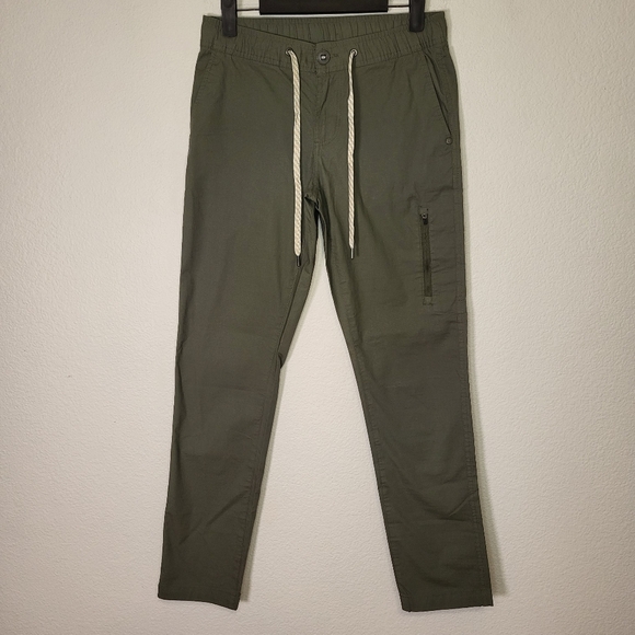 Vuori Pants - Vuori Ripstop Hiking Pants In Army Green size Small (see measurements)